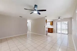 224 W McClendon St, Lady Lake, FL 32159 - Photo 4