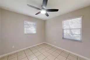 224 W McClendon St, Lady Lake, FL 32159 - Photo 24