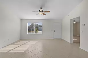 2002 Cedar Ridge Pl, The Villages, FL 32162 - Photo 20