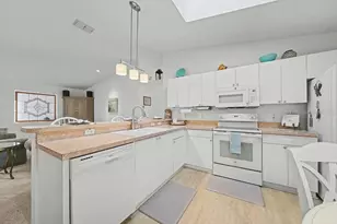 2584 Acosta Ct, The Villages, FL 32162 - Photo 22