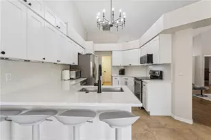 4803 Sawgrass Lake Cir, Leesburg, FL 34748 - Photo 10