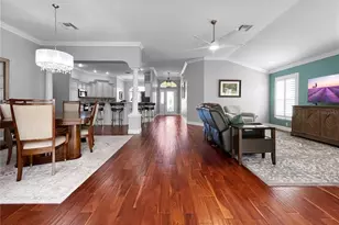 709 Haynesville Way, The Villages, FL 32162 - Photo 10