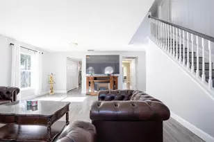 1033 Tawny Eagle Dr, Groveland, FL 34736 - Photo 10