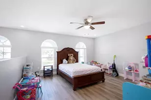 1033 Tawny Eagle Dr, Groveland, FL 34736 - Photo 22