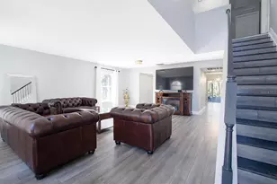 1033 Tawny Eagle Dr, Groveland, FL 34736 - Photo 8