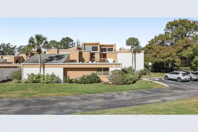 1051 S Highland Street #3B, Mount Dora, FL 32757 - Photo 1