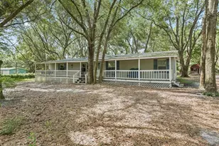 17070 SE 173rd Terrace Rd, Weirsdale, FL 32195 - Photo 2