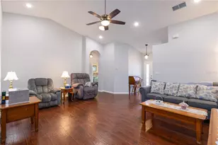 25735 Glen Eagle Dr, Leesburg, FL 34748 - Photo 10