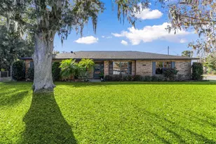 2013 Edgewood Ave, Leesburg, FL 34748 - Photo 2