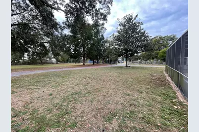 202 S Warfield Avenue, Wildwood, FL 34785 - Photo 30