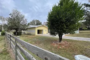 202 S Warfield Ave, Wildwood, FL 34785 - Photo 2