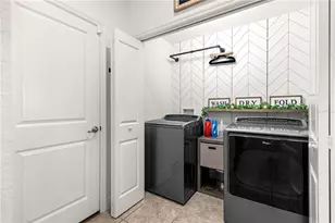 10274 Julia Isles Ave, Oxford, FL 34484 - Photo 14