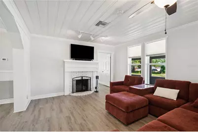 113 W Noble Avenue, Bushnell, FL 33513 - Photo 8