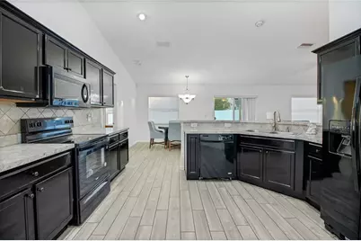 314 Stone Castle Loop, Lady Lake, FL 32159 - Photo 18