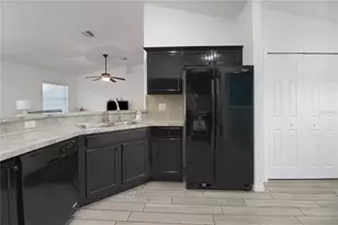 314 Stone Castle Loop, Lady Lake, FL 32159 - Photo 14