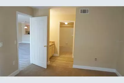 14001 Fairway Island Drive #516, Orlando, FL 32837 - Photo 8