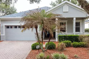 146 Crepe Myrtle Dr, Groveland, FL 34736 - Photo 1