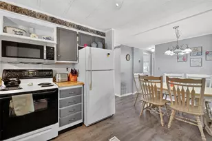 790 Sandi Dr, Leesburg, FL 34788 - Photo 8