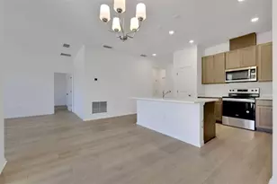 2950 Supermarine Rd, Tavares, FL 32778 - Photo 16