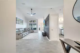 12819 Waterhaven Cir, Orlando, FL 32828 - Photo 6