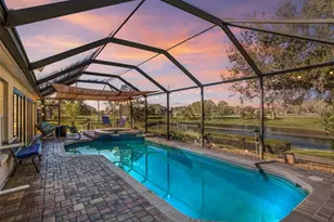 16817 SE 84th Colerain Cir, The Villages, FL 32162 - Photo 2