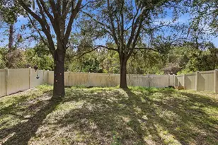 2463 Martins Run, Tavares, FL 32778 - Photo 22