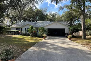 36338 W Spring Lake Blvd, Fruitland Park, FL 34731 - Photo 1