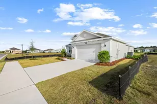 3951 Kennebunk Loop, Mount Dora, FL 32757 - Photo 4