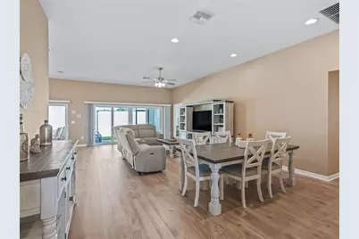 7182 Tippett Trail, The Villages, FL 34762 - Photo 6
