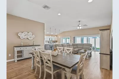 7182 Tippett Trail, The Villages, FL 34762 - Photo 8