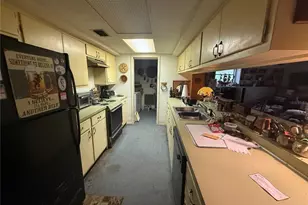 37315 Beach Dr, Umatilla, FL 32784 - Photo 6