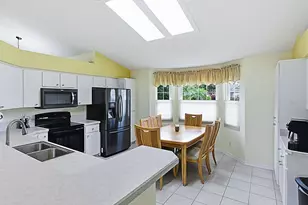 5588 Gulf Stream St, Tavares, FL 32778 - Photo 12