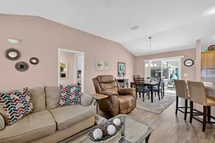 858 Wiechens Wy, The Villages, FL 32163 - Photo 10