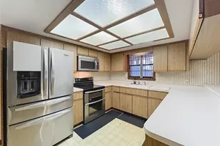 30845 Deal Dr, Sorrento, FL 32776 - Photo 18