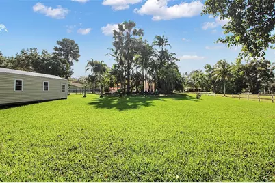 14481 SW 20th Street, Davie, FL 33325 - Photo 36