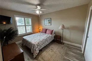 9324 SE 173rd Hyacinth St, The Villages, FL 32162 - Photo 12