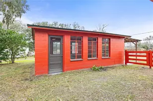 274 W Kings Hwy, Center Hill, FL 33514 - Photo 58
