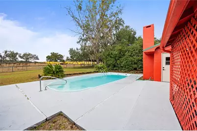 274 W Kings Highway, Center Hill, FL 33514 - Photo 52