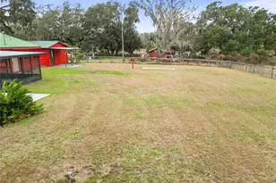 274 W Kings Hwy, Center Hill, FL 33514 - Photo 48