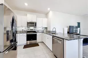 7872 June Ln, Wildwood, FL 34785 - Photo 8