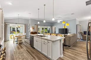 7404 Marvelwood Loop, The Villages, FL 34762 - Photo 14