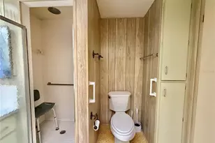 211 Aspen Cir, Leesburg, FL 34748 - Photo 42