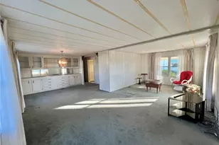 180 Hibiscus Way, Leesburg, FL 34748 - Photo 2