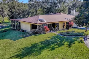 2314 Hillside Dr, Mount Dora, FL 32757 - Photo 1
