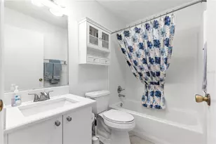 1819 Captiva Ct, The Villages, FL 32162 - Photo 14