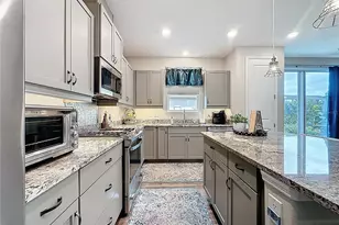 422 Alcove Dr, Groveland, FL 34736 - Photo 8