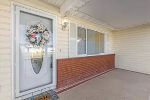 17576 SE 96th Ct, Summerfield, FL 34491 - Photo 2