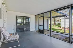 1102 Dustin Dr, Lady Lake, FL 32159 - Photo 6