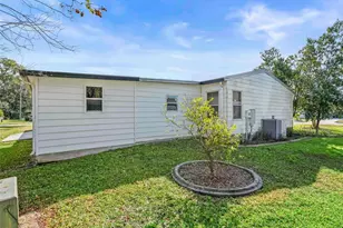 1102 Dustin Dr, Lady Lake, FL 32159 - Photo 30