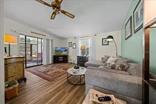 1616 Myrtle Beach Dr, The Villages, FL 32159 - Photo 8